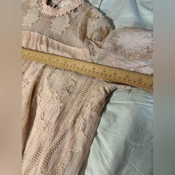 Ultra Pink long sleeve high neck lace pink top size medium lined - Picture 9 of 11